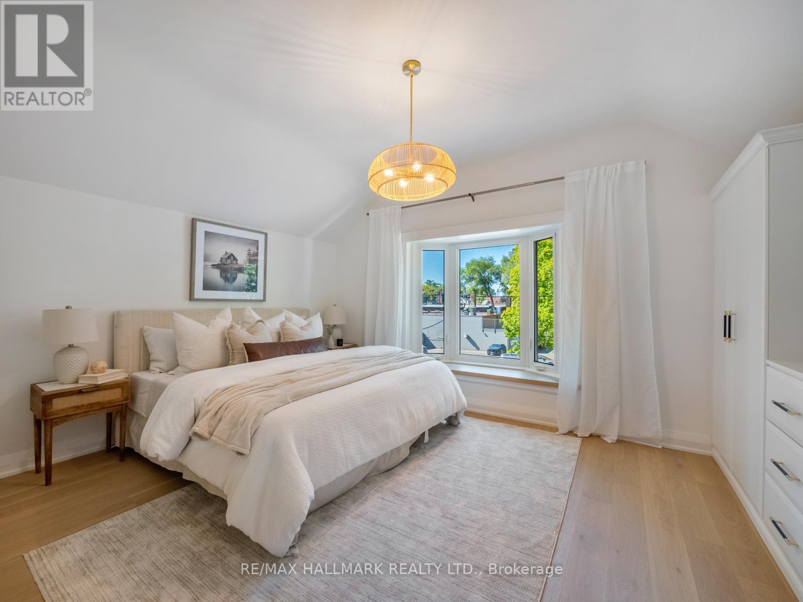 95 SILVER BIRCH AVENUE