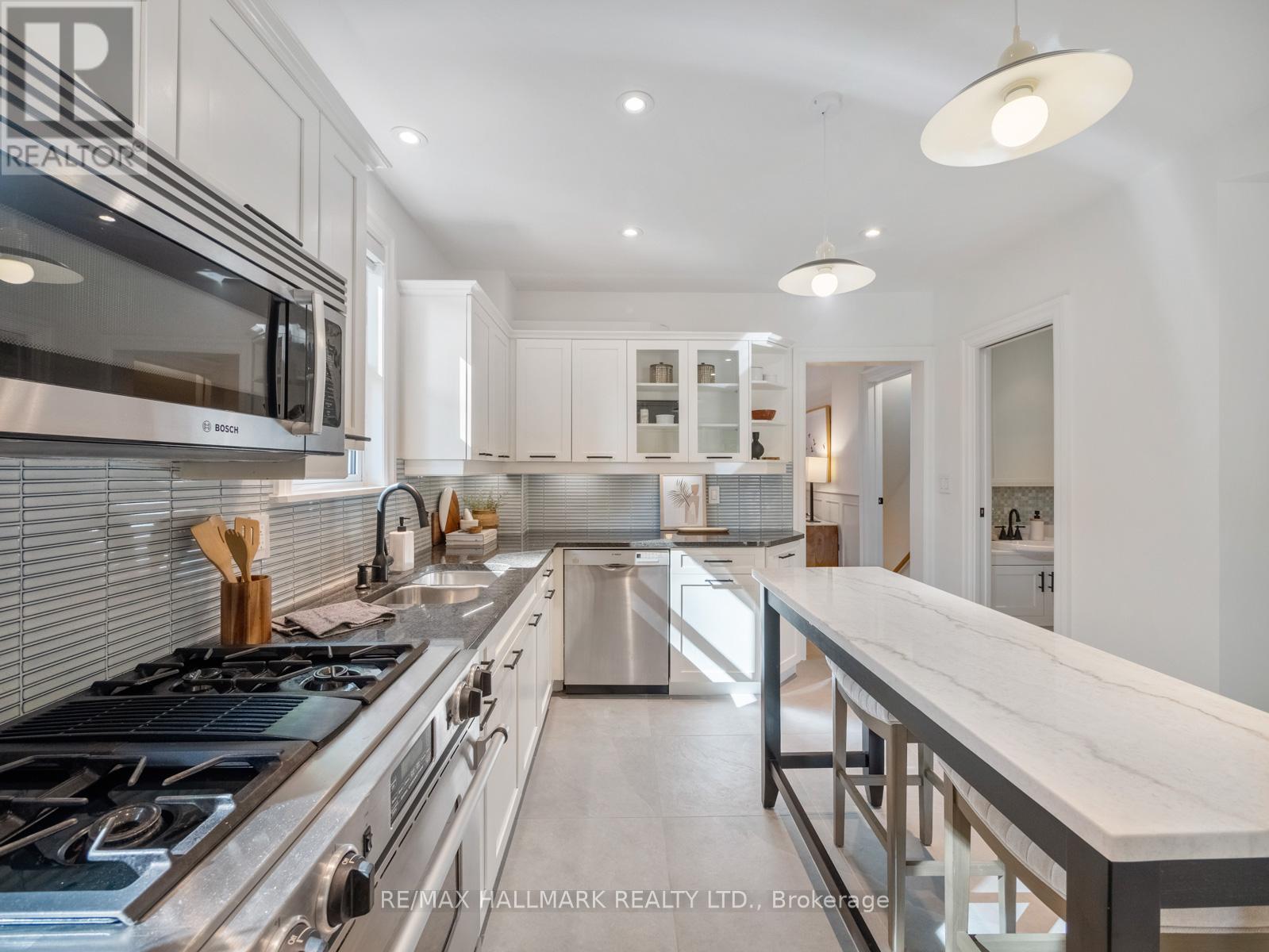 95 SILVER BIRCH AVENUE