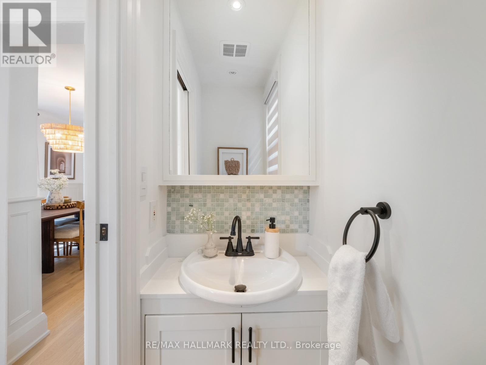 95 SILVER BIRCH AVENUE