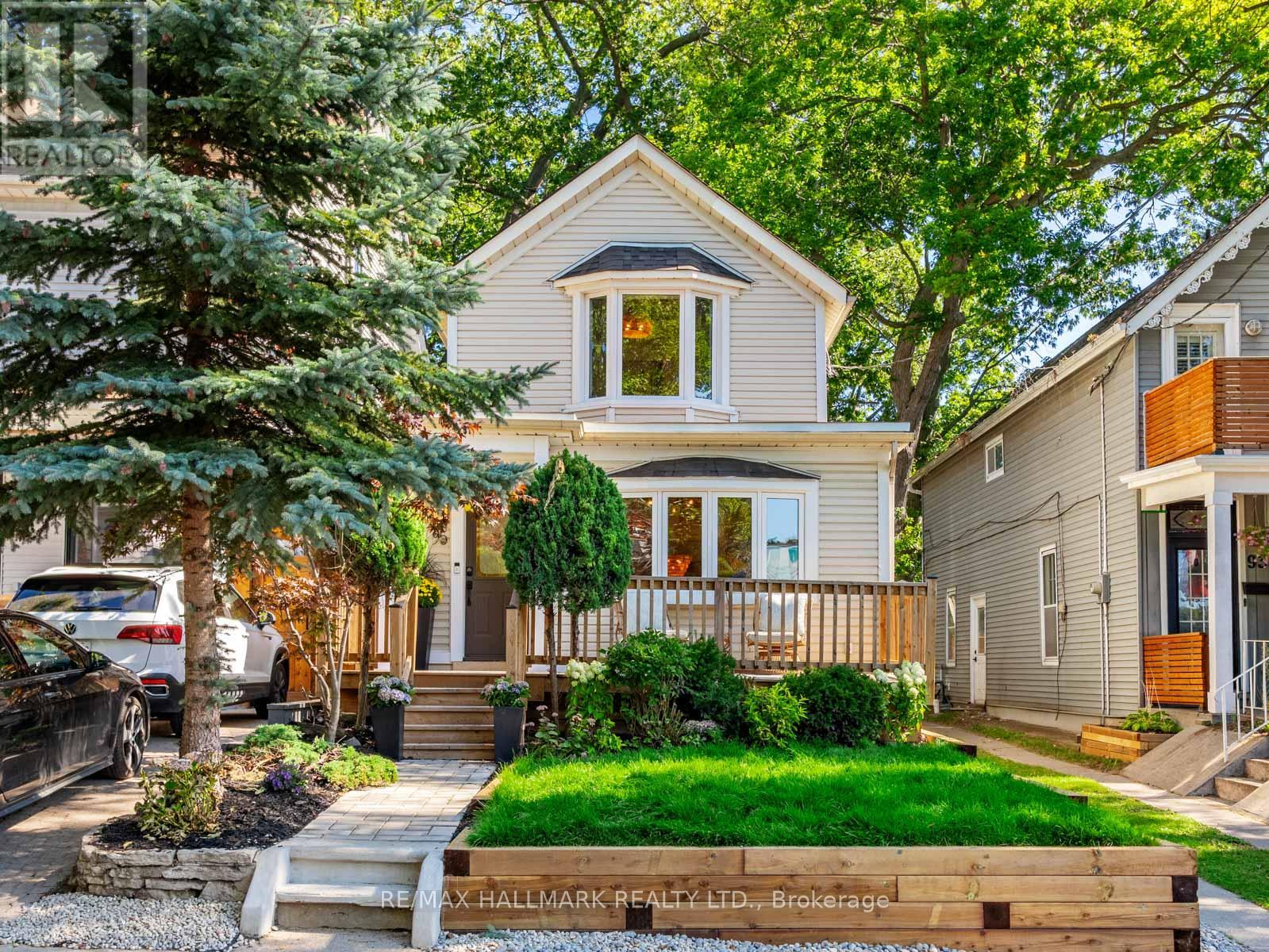 95 SILVER BIRCH AVENUE
