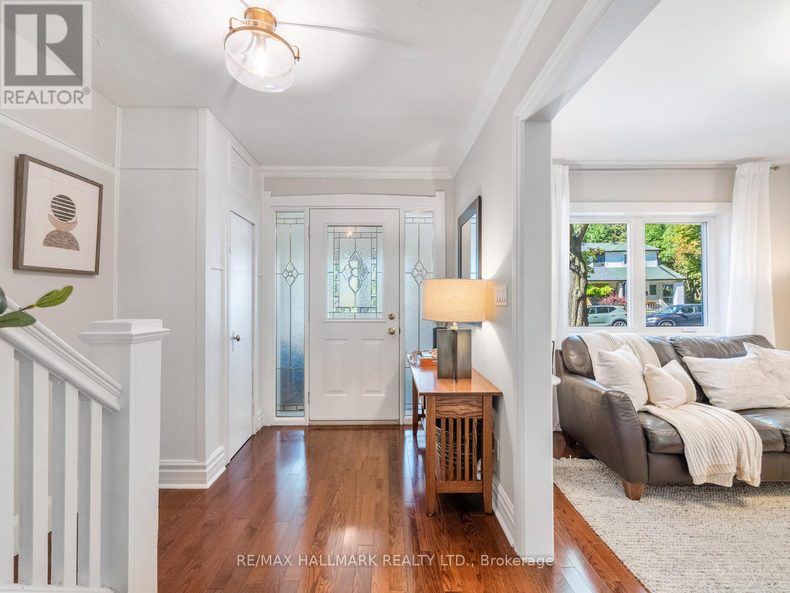 215 GOLFVIEW AVENUE