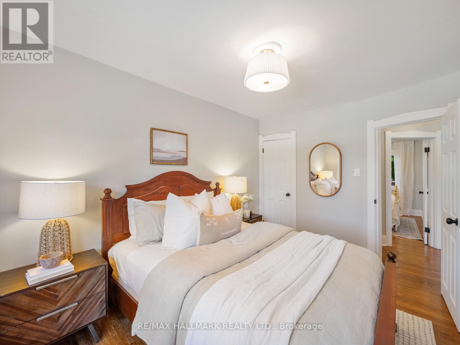 215 GOLFVIEW AVENUE