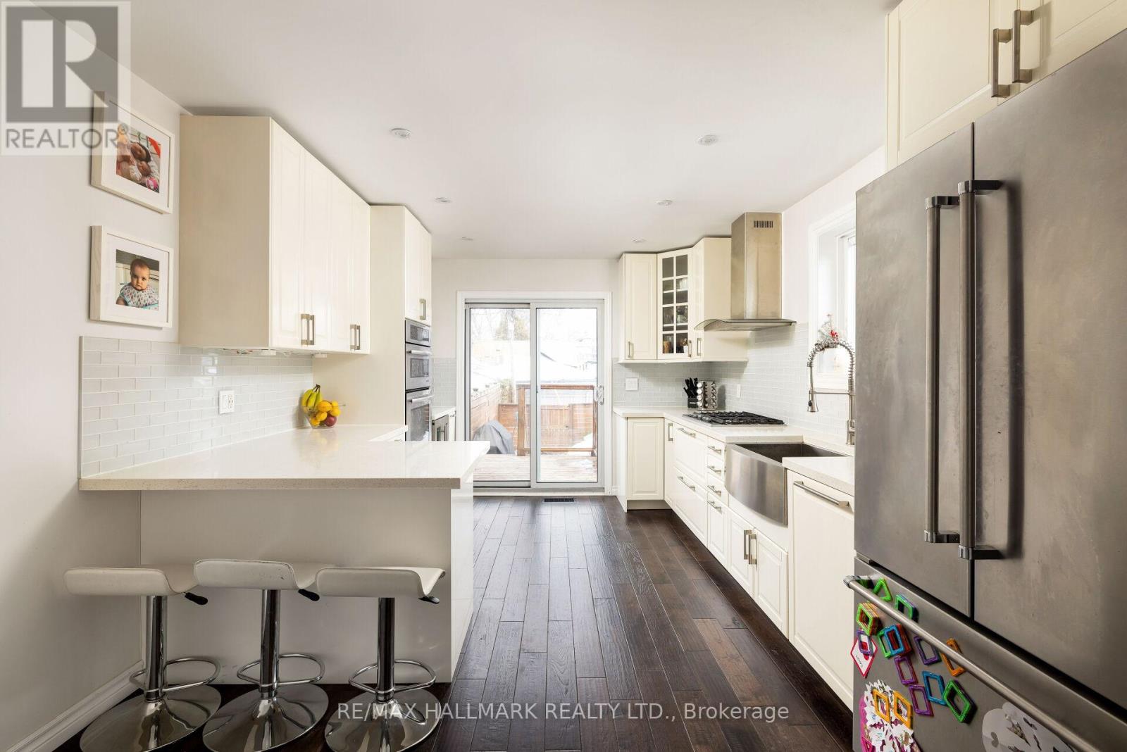 1 HERBERT AVENUE
