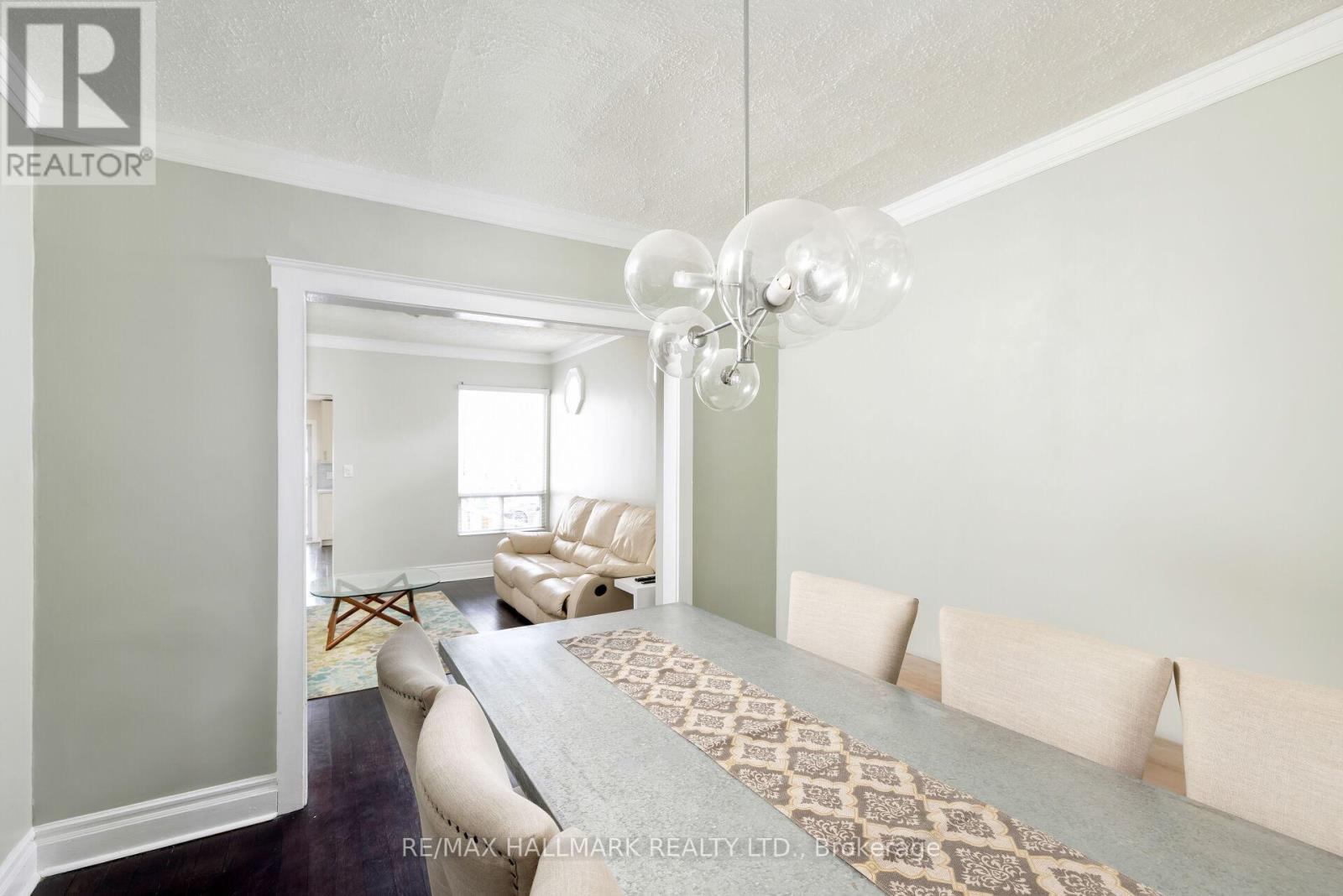 1 HERBERT AVENUE