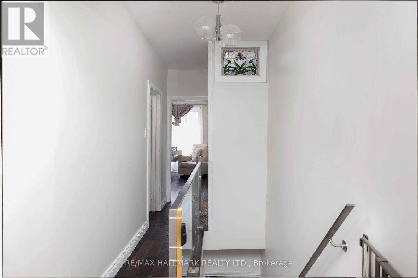 1 HERBERT AVENUE