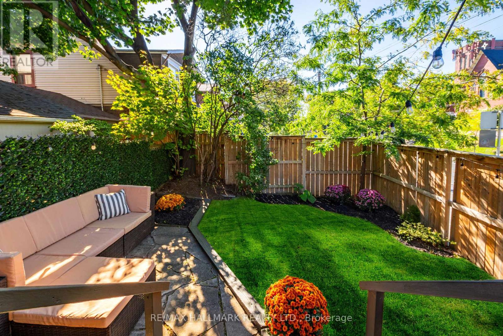 1 HEYWORTH CRESCENT