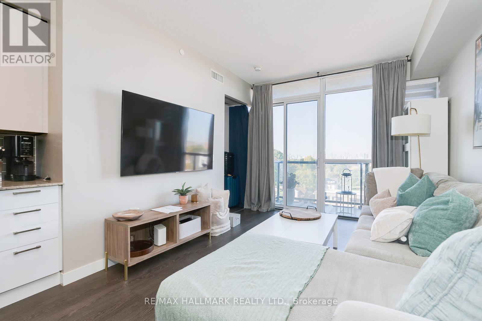 514 - 2055 DANFORTH AVENUE