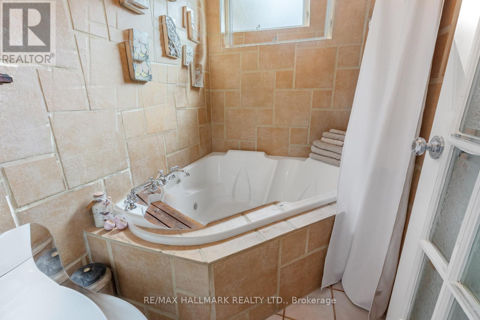 MAIN - 24 HAMMERSMITH AVENUE