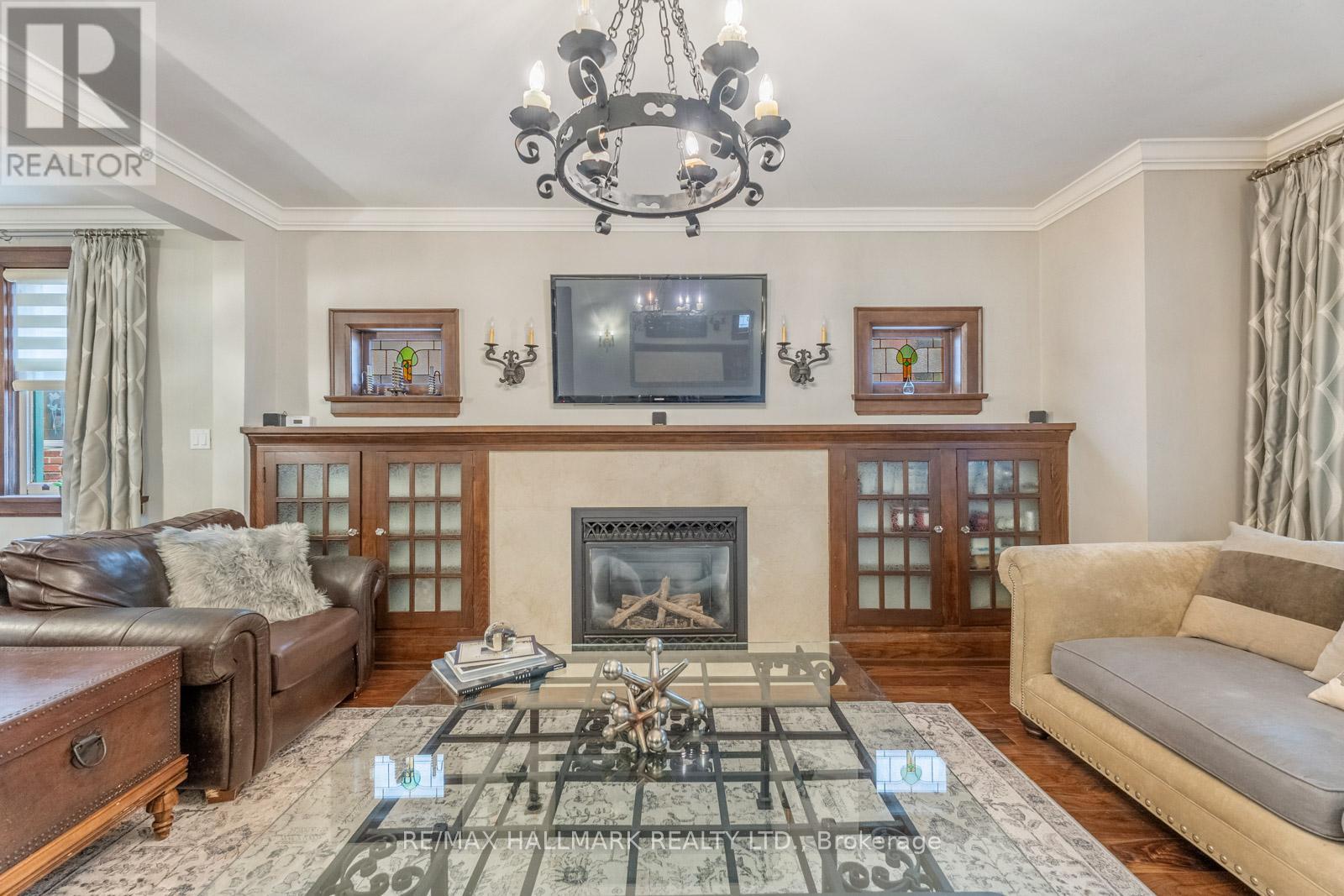 MAIN - 24 HAMMERSMITH AVENUE