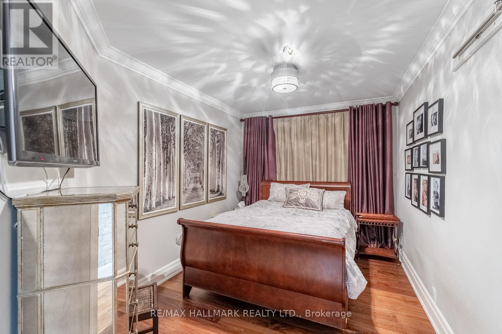 MAIN - 24 HAMMERSMITH AVENUE