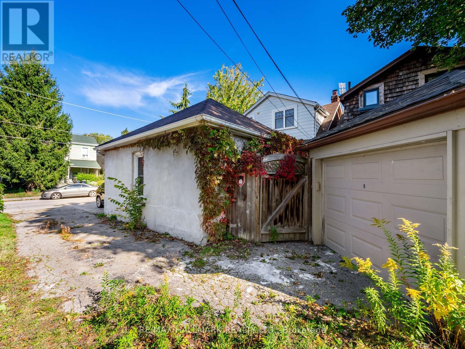 54 AVONLEA BOULEVARD