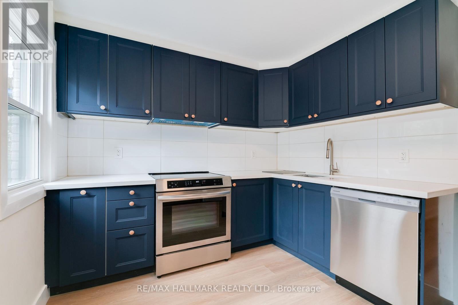 36 RUSHBROOKE AVENUE