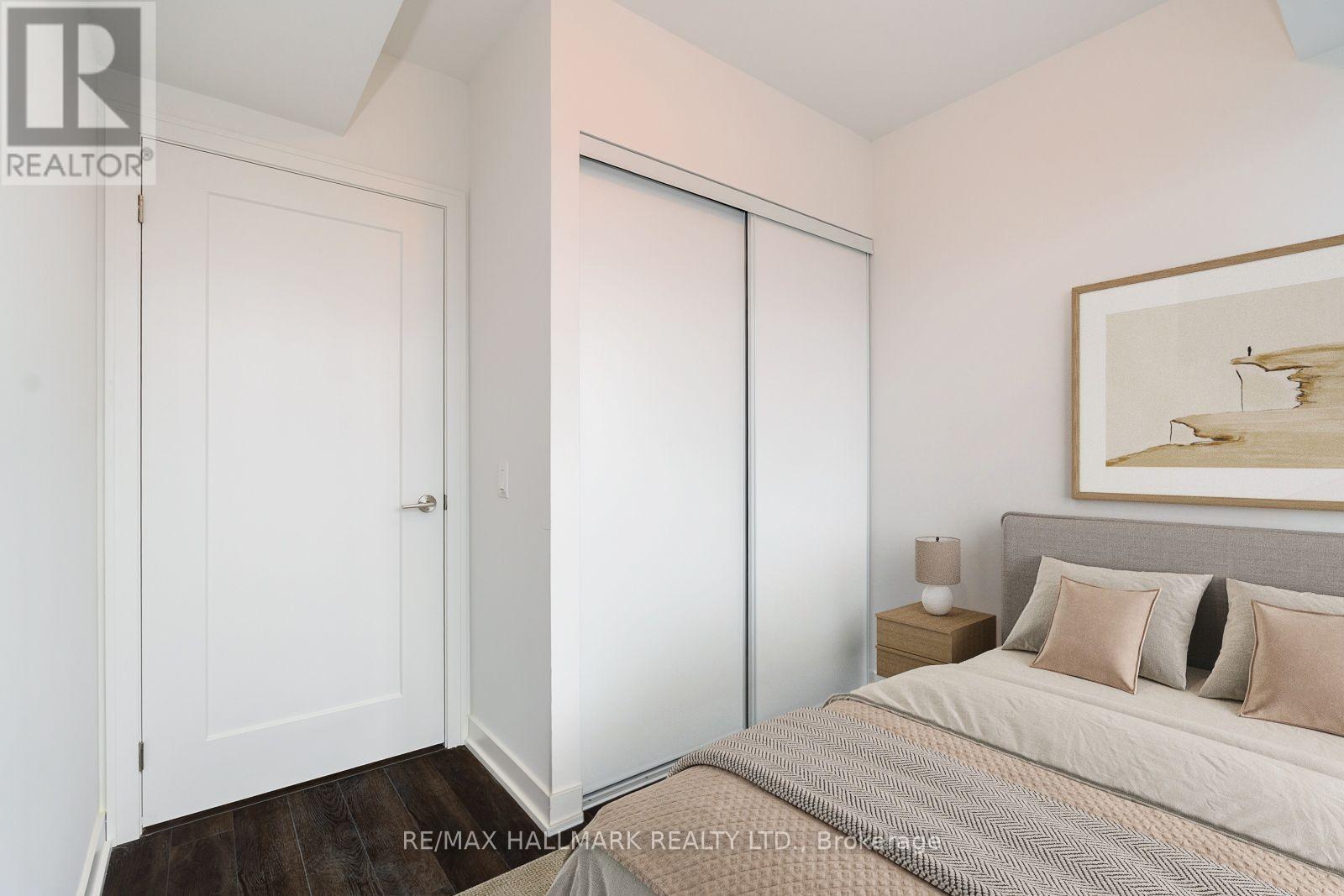 418 - 2 MANDERLEY DRIVE