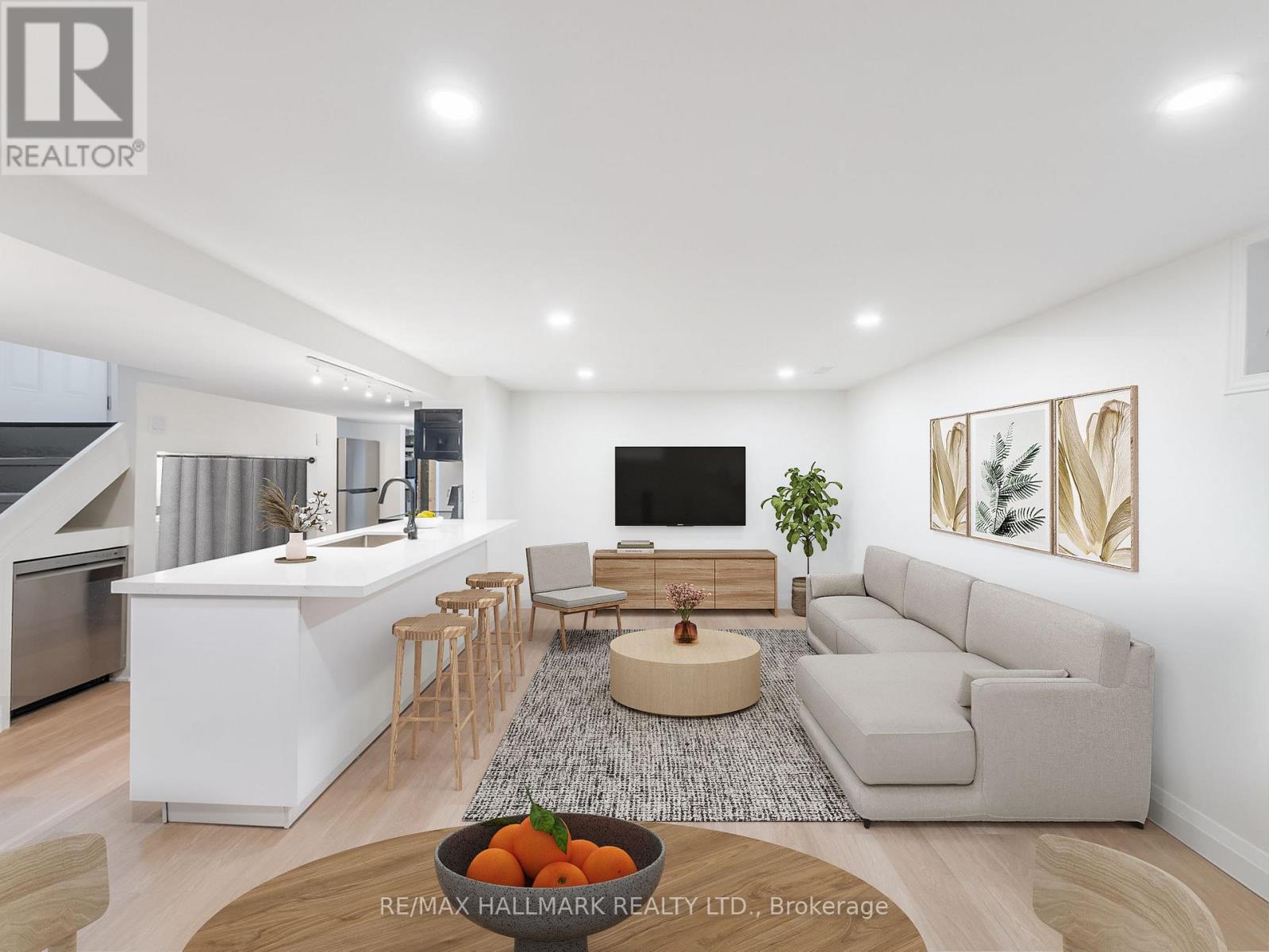 LOWER - 588 VICTORIA PARK AVENUE