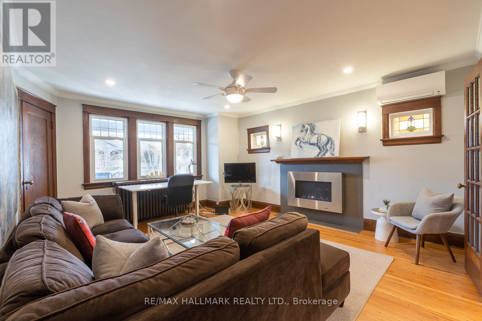 B (UPPER) - 27 HAMMERSMITH AVENUE