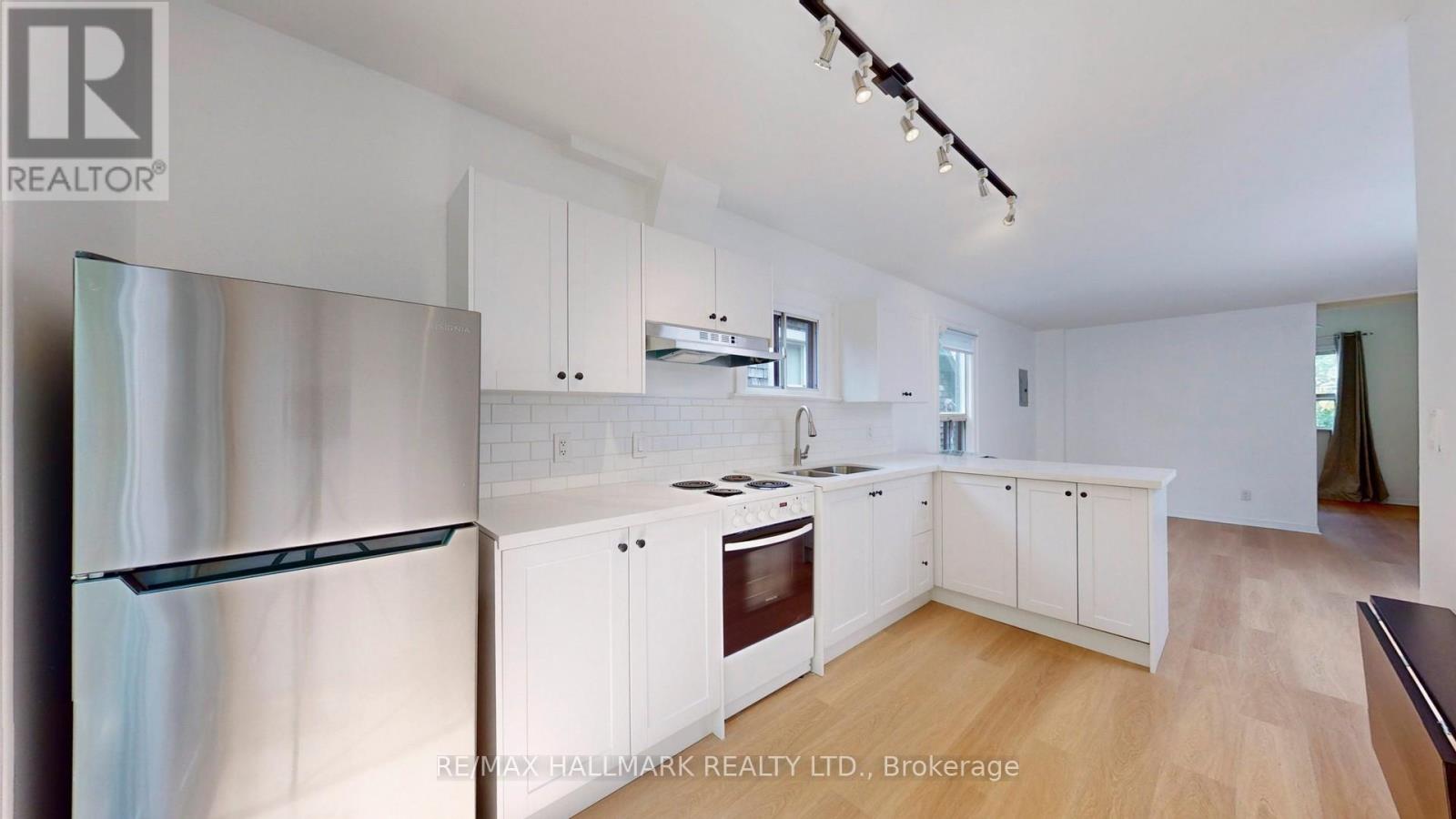 UPPER - 215 KINGSTON ROAD