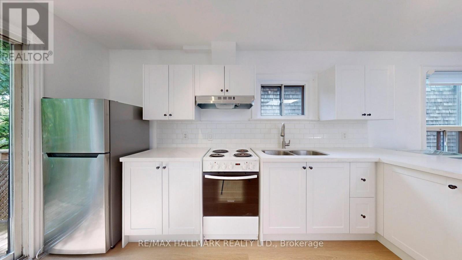 UPPER - 215 KINGSTON ROAD