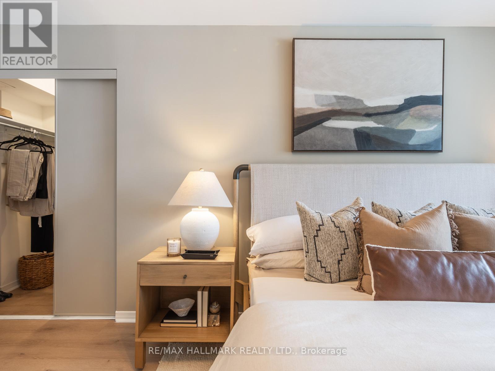 211 - 1765 QUEEN STREET E