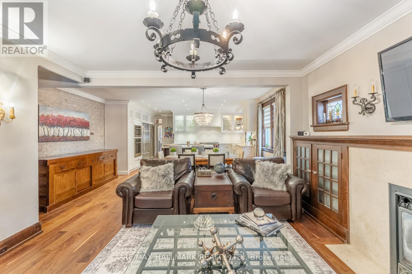 MAIN - 24 HAMMERSMITH AVENUE