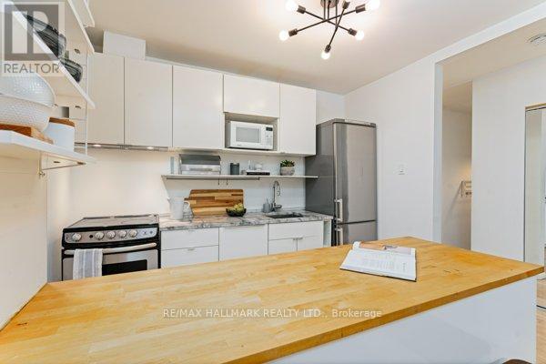 UPPER - 736 WOODBINE AVENUE