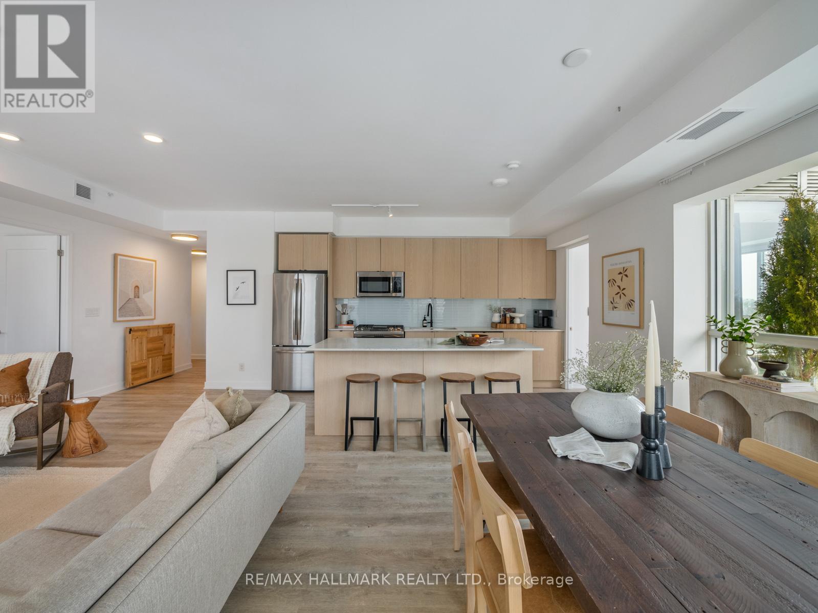 604 - 1350 KINGSTON ROAD