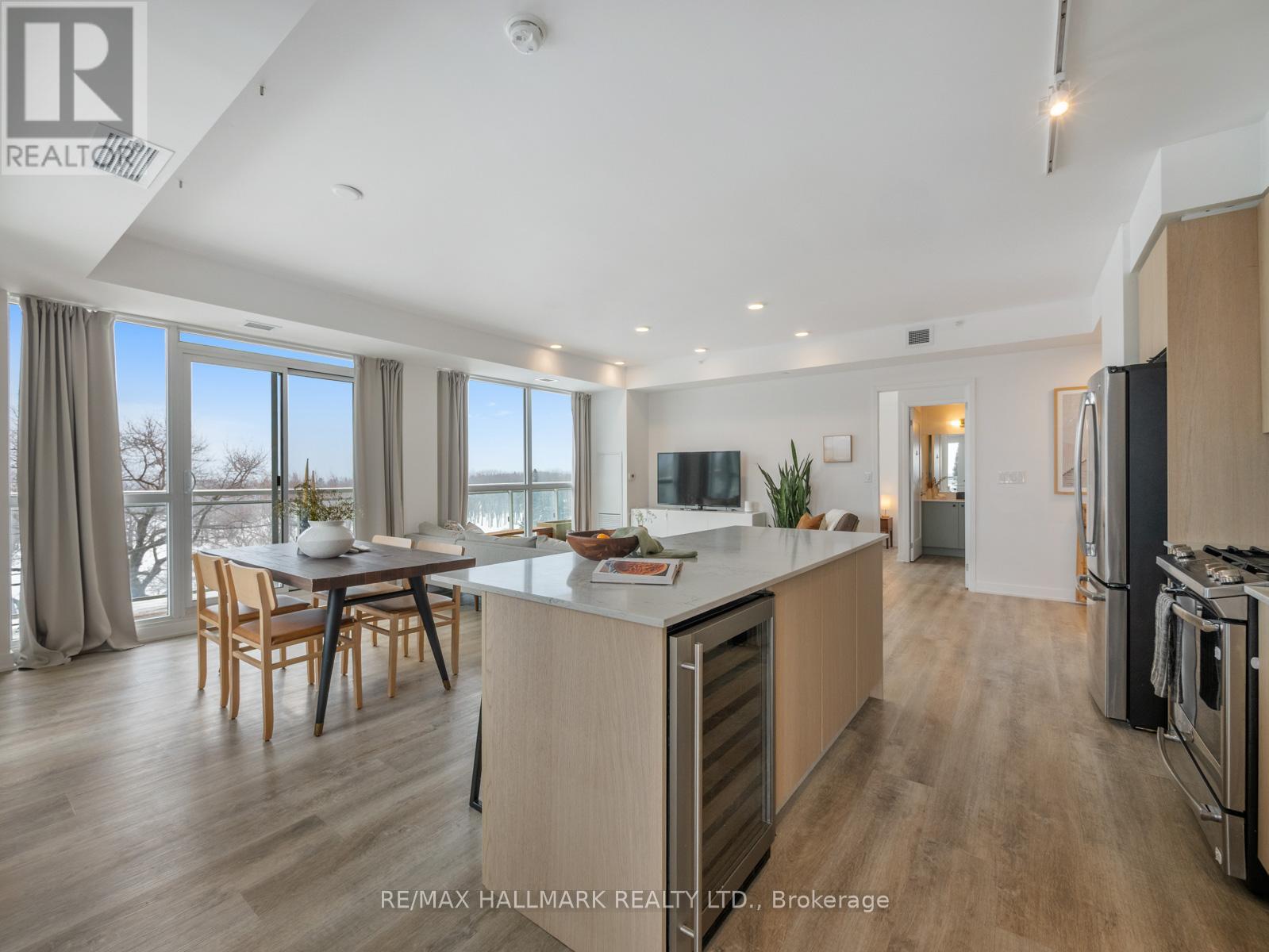 604 - 1350 KINGSTON ROAD