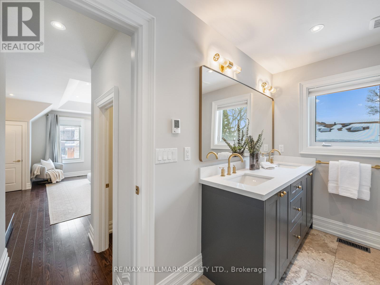 17 WOODLAND PARK ROAD