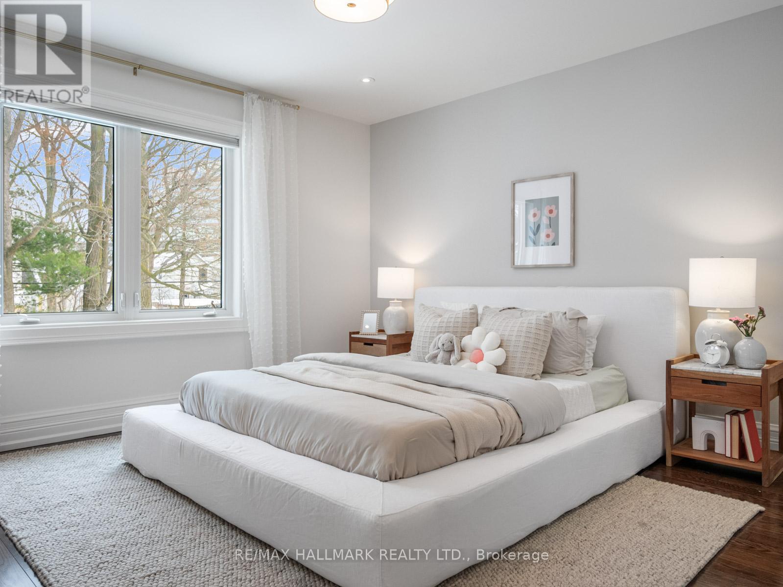 17 WOODLAND PARK ROAD