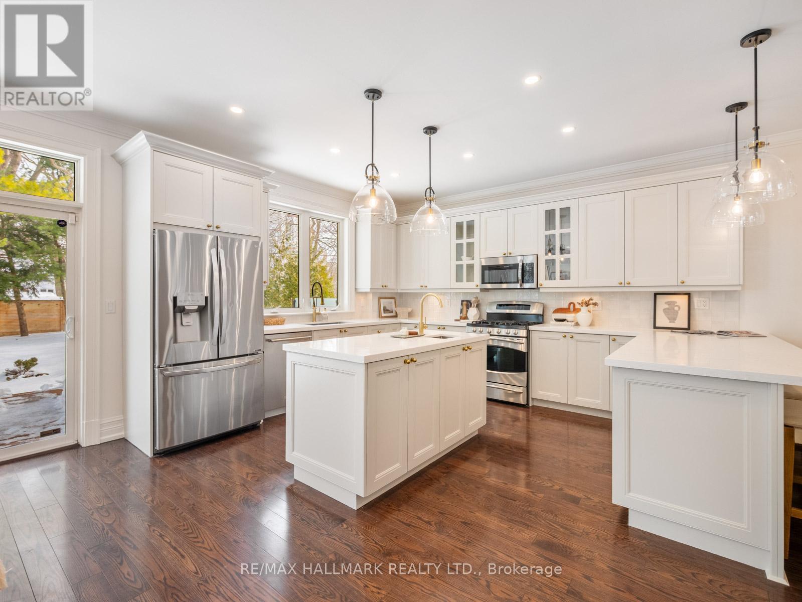 17 WOODLAND PARK ROAD