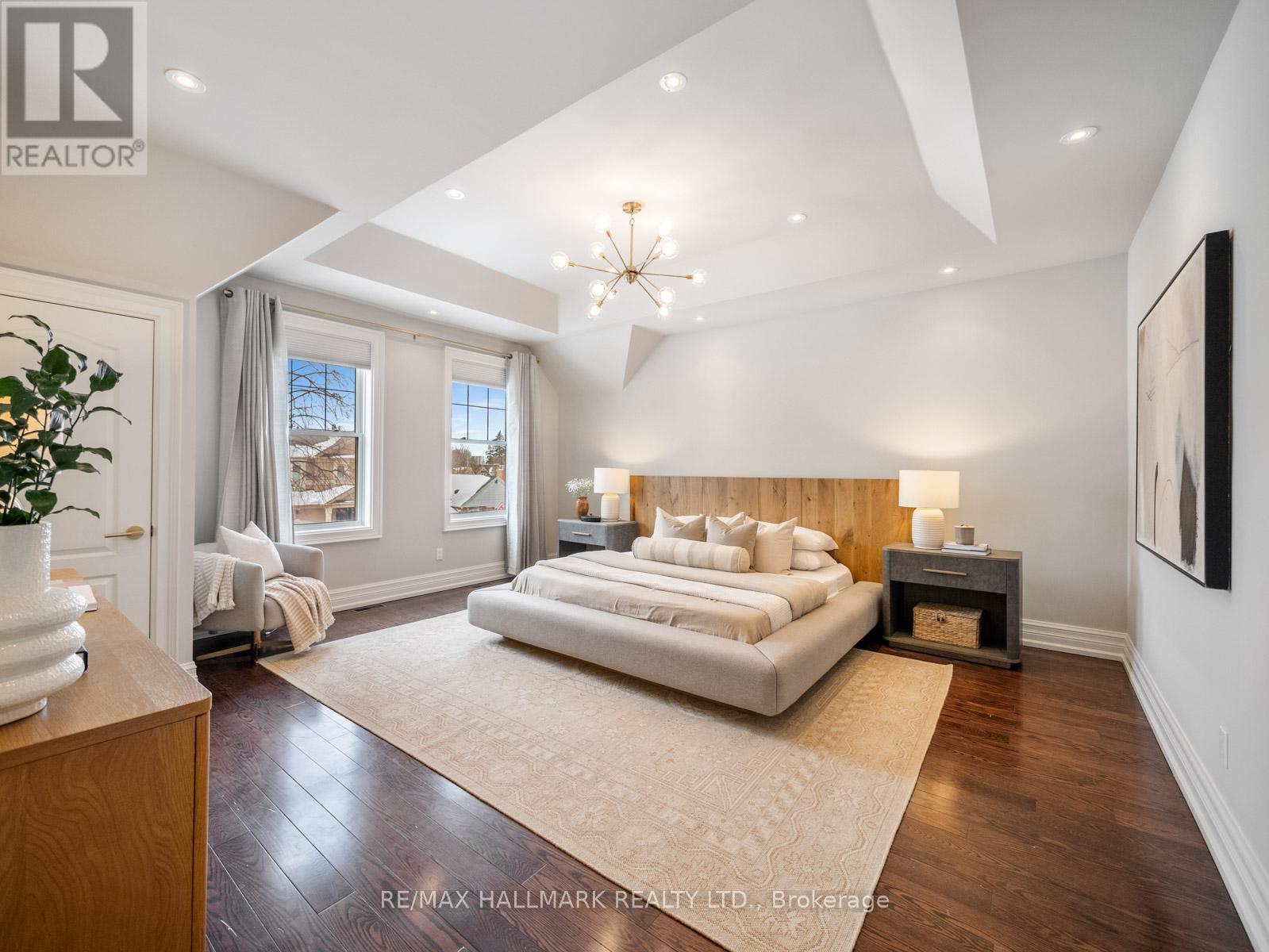 17 WOODLAND PARK ROAD