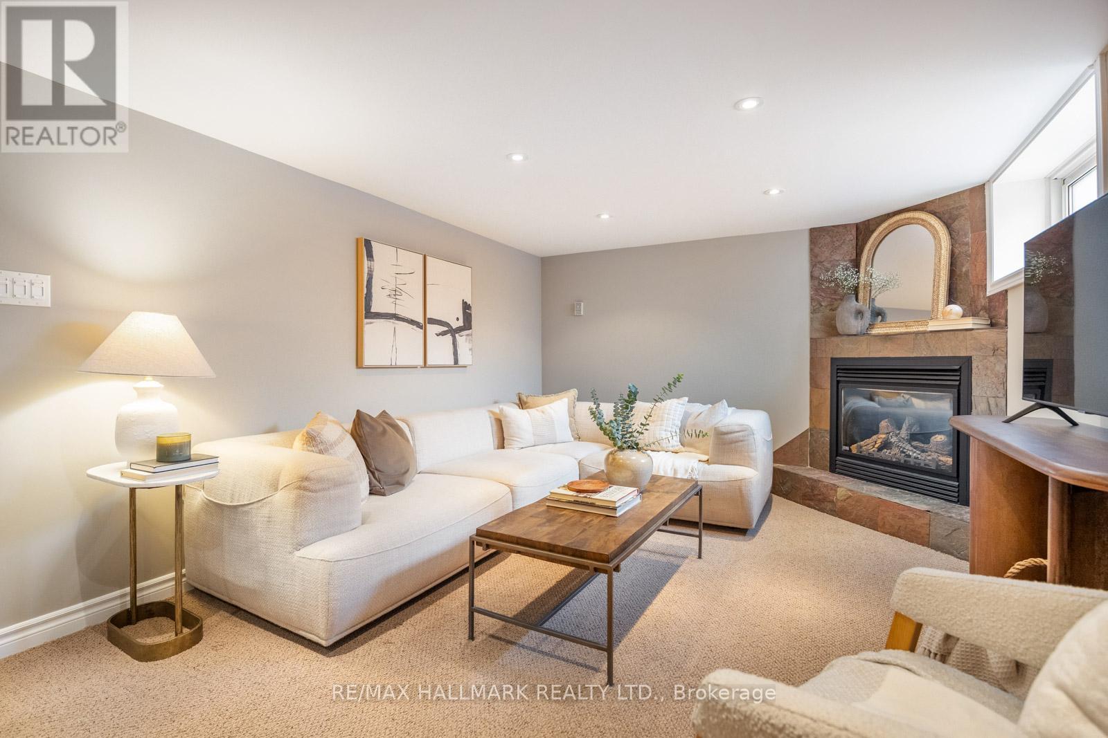 18 ELMVIEW DRIVE