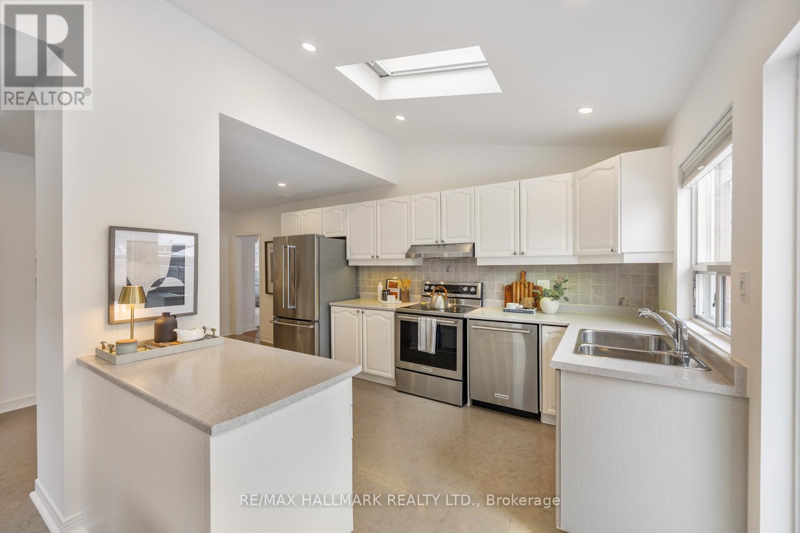 18 ELMVIEW DRIVE