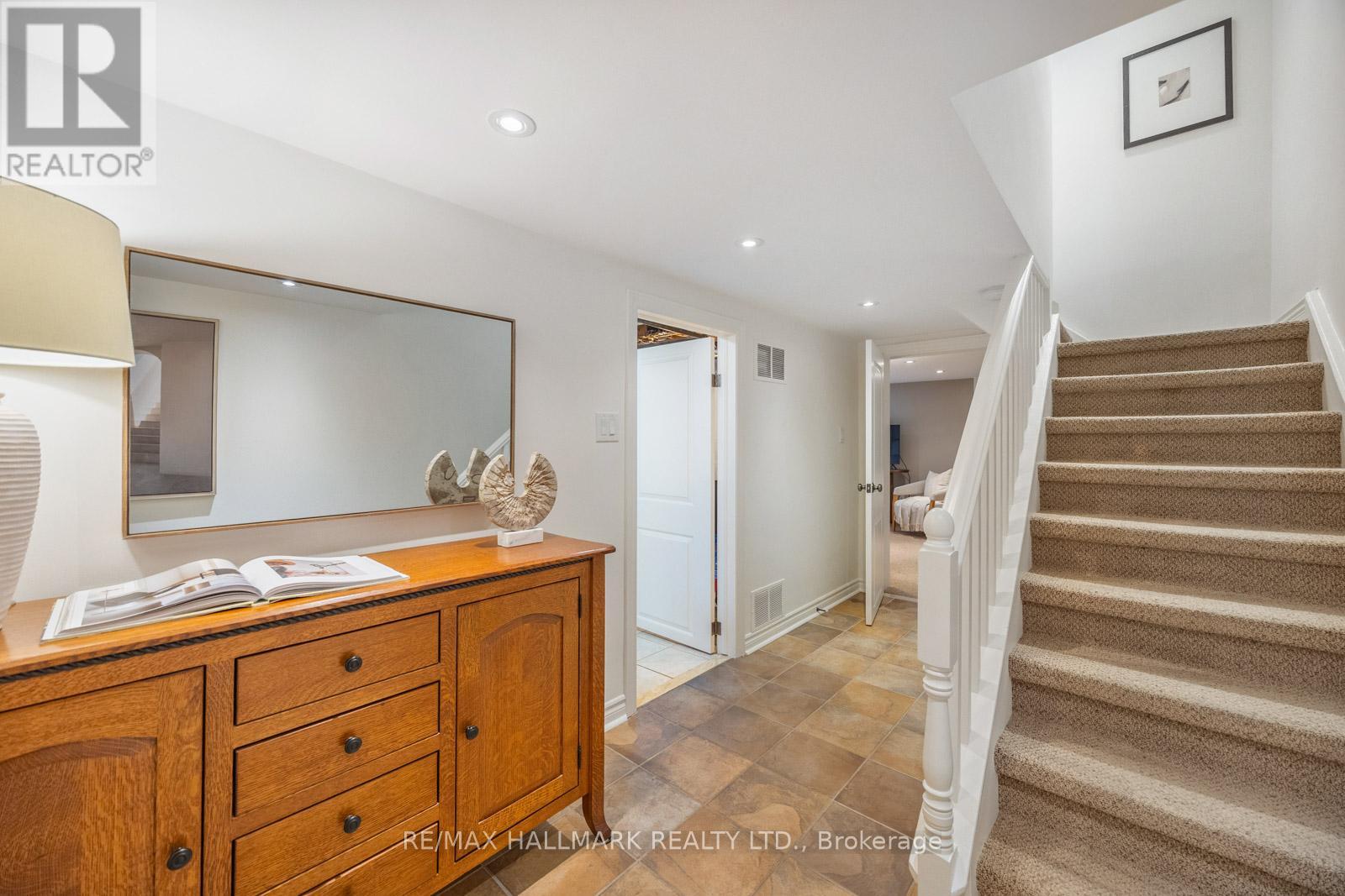 18 ELMVIEW DRIVE