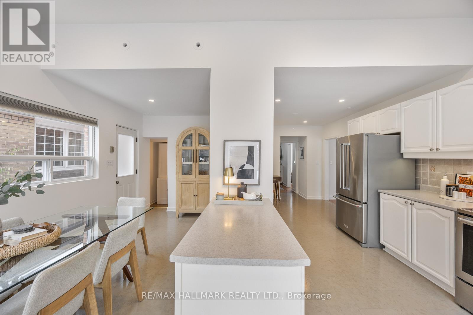 18 ELMVIEW DRIVE