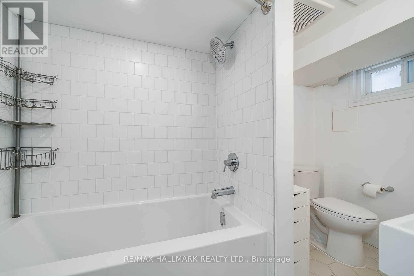 24 BARRINGTON AVENUE