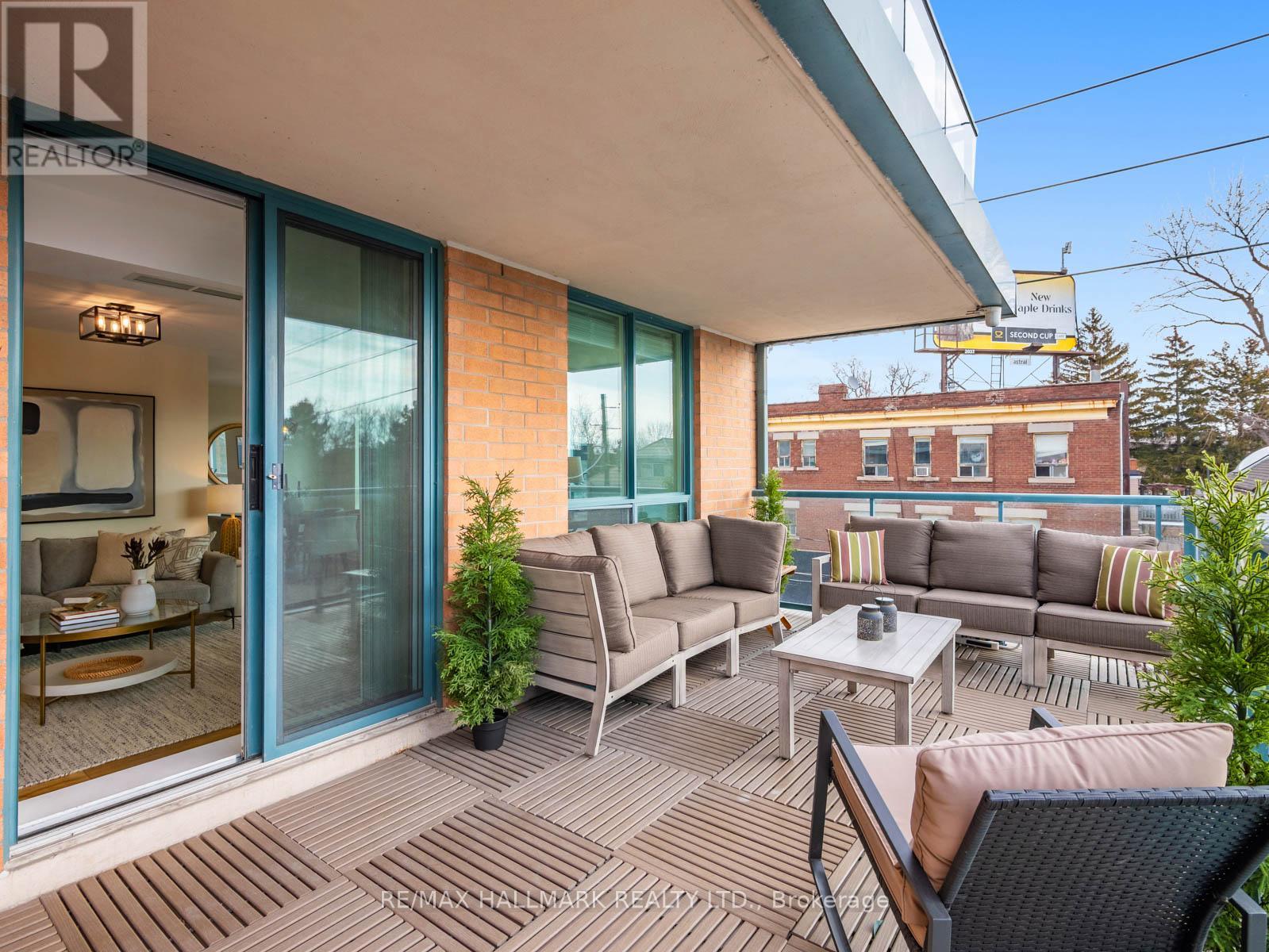 317 - 1863 QUEEN STREET E