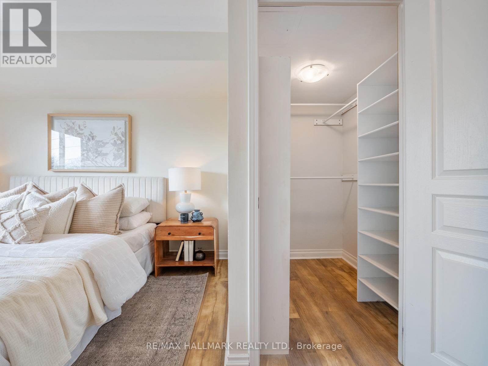 317 - 1863 QUEEN STREET E