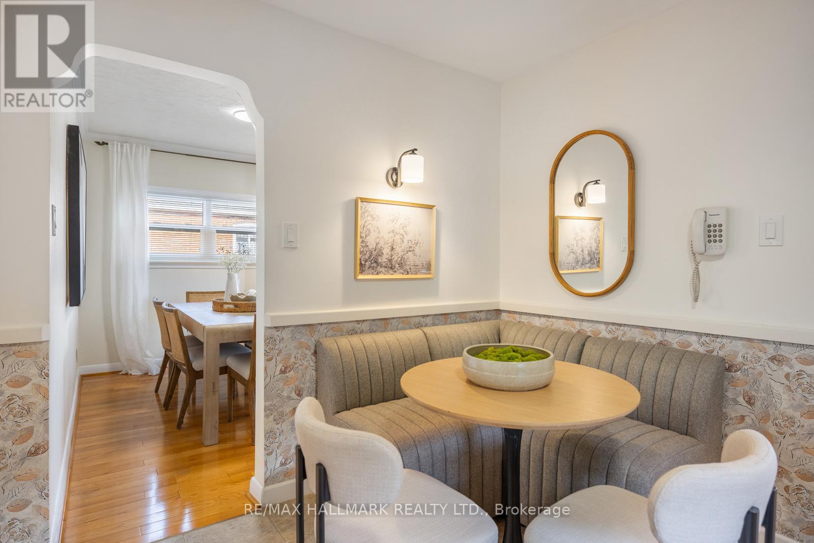 60 GREYLAWN CRESCENT
