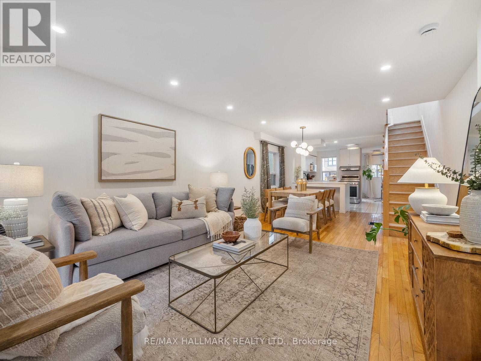 38 LARCHMOUNT AVENUE