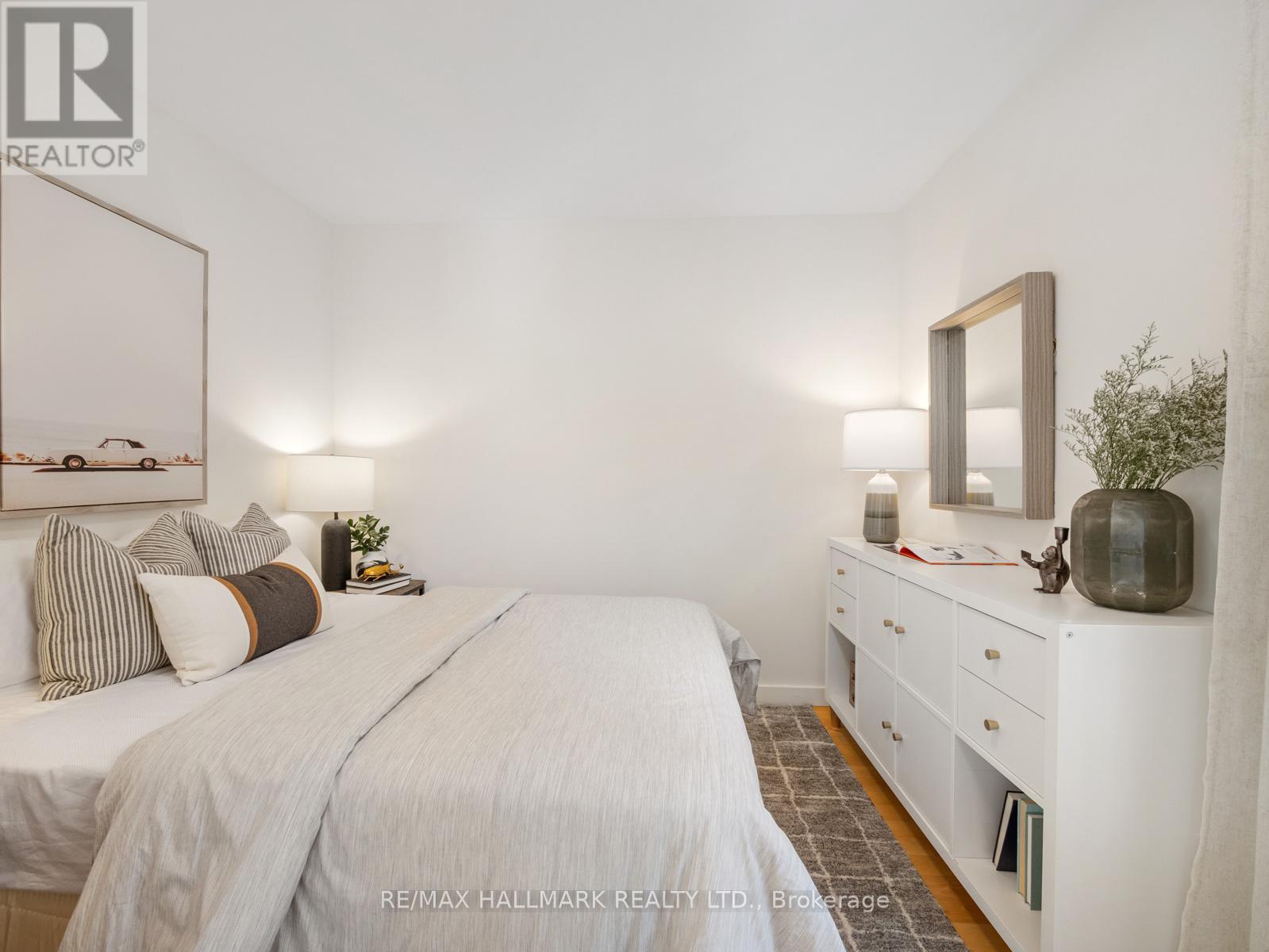 38 LARCHMOUNT AVENUE