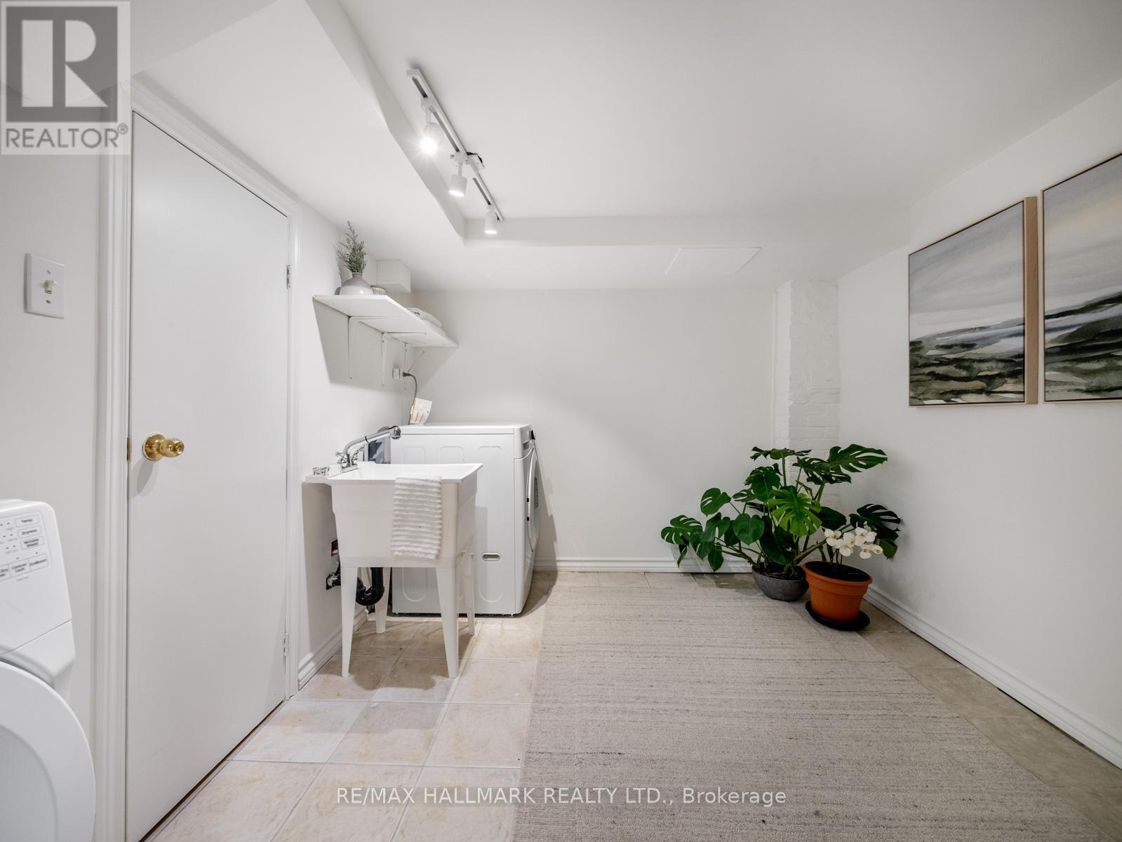 38 LARCHMOUNT AVENUE