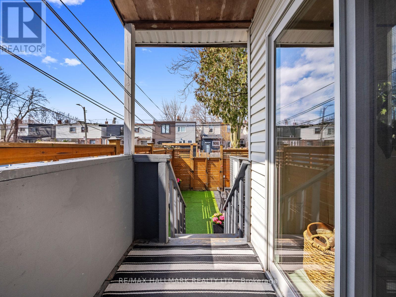 38 LARCHMOUNT AVENUE