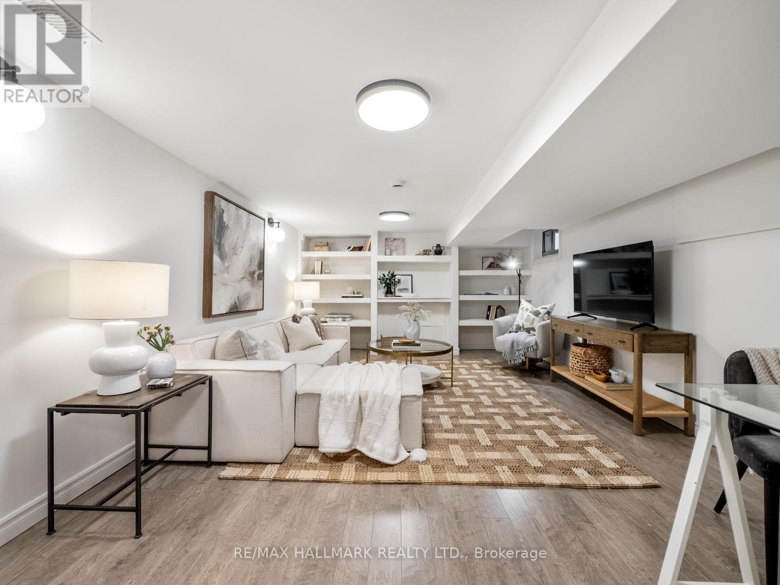 38 LARCHMOUNT AVENUE