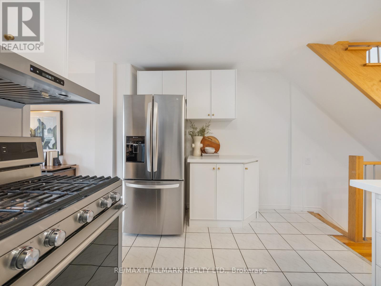 38 LARCHMOUNT AVENUE