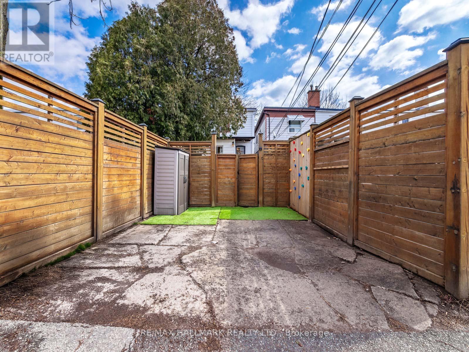 38 LARCHMOUNT AVENUE