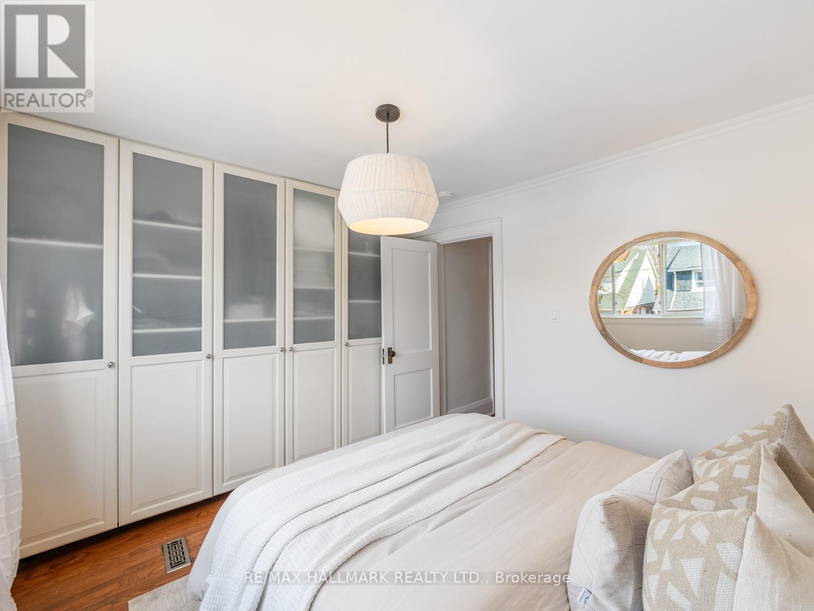 275 BINGHAM AVENUE