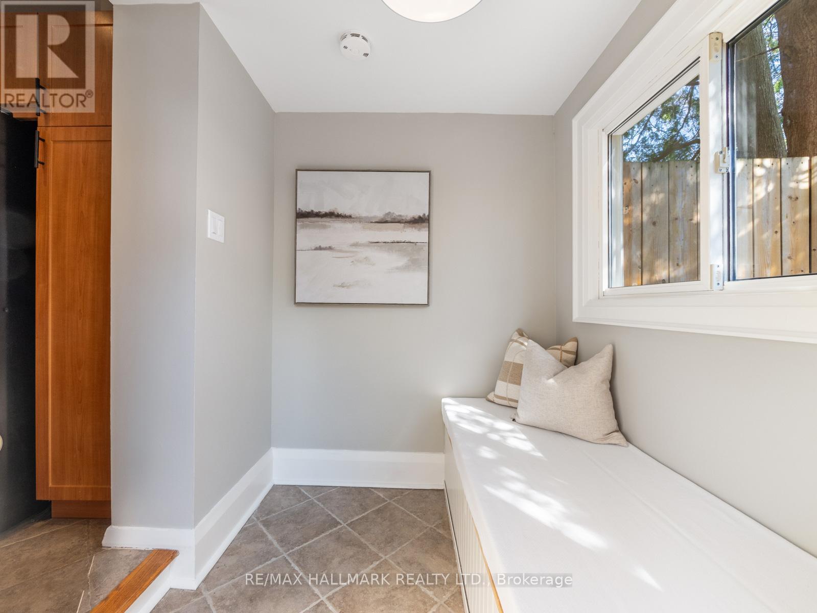 275 BINGHAM AVENUE