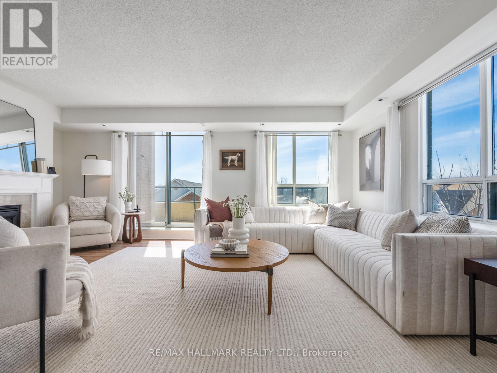 403 - 1797 QUEEN STREET E