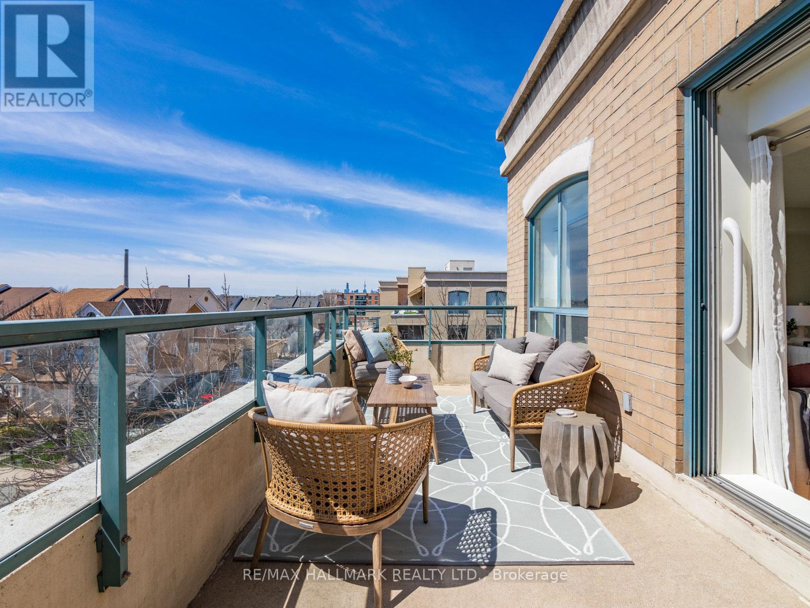 403 - 1797 QUEEN STREET E