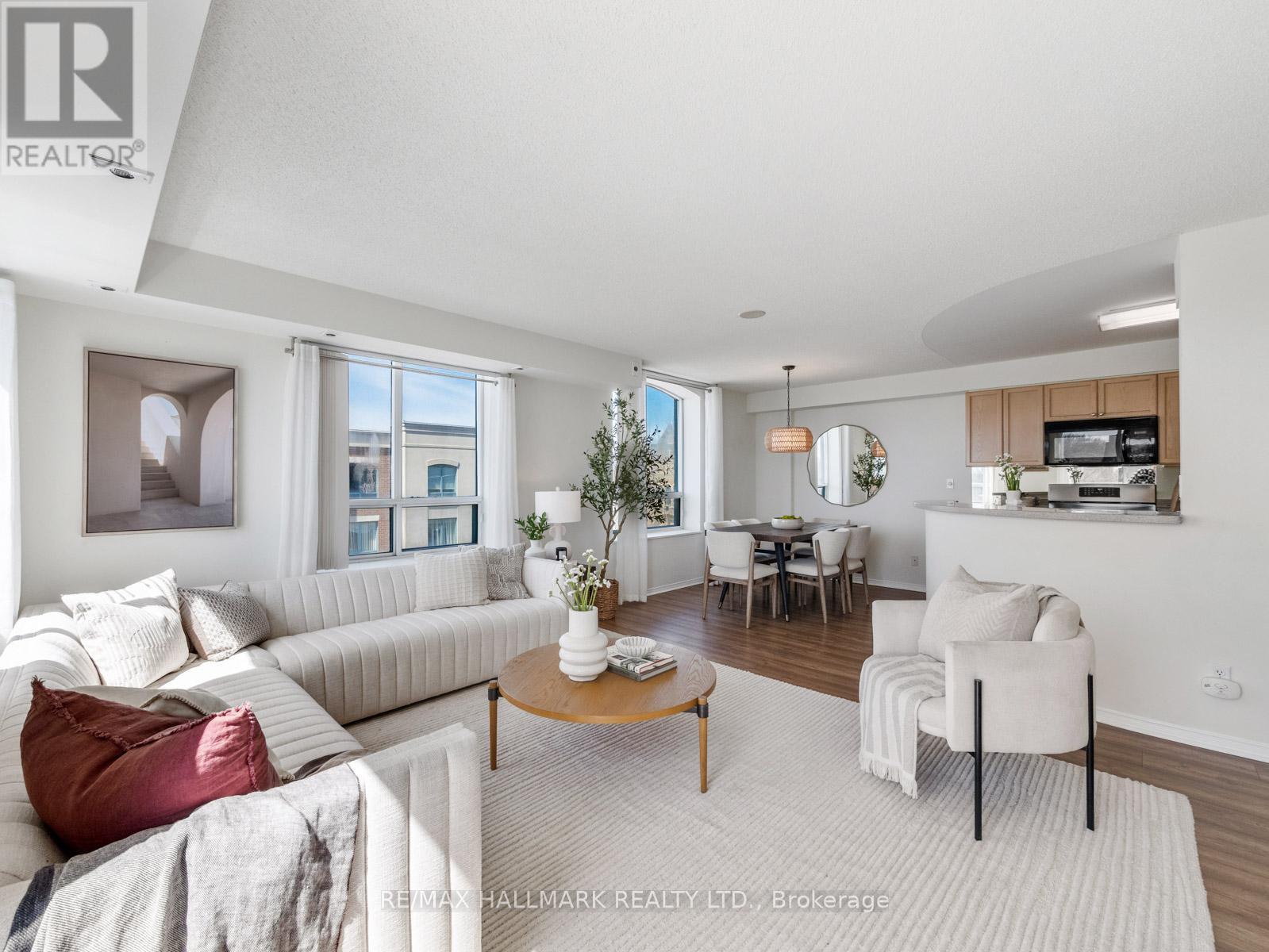403 - 1797 QUEEN STREET E